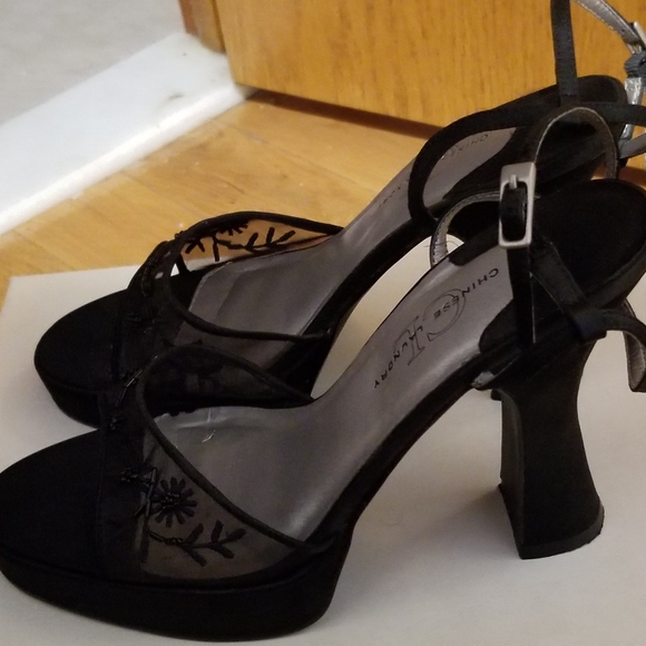 Chinese Laundry Sling Back Pump - Picture 3 of 10